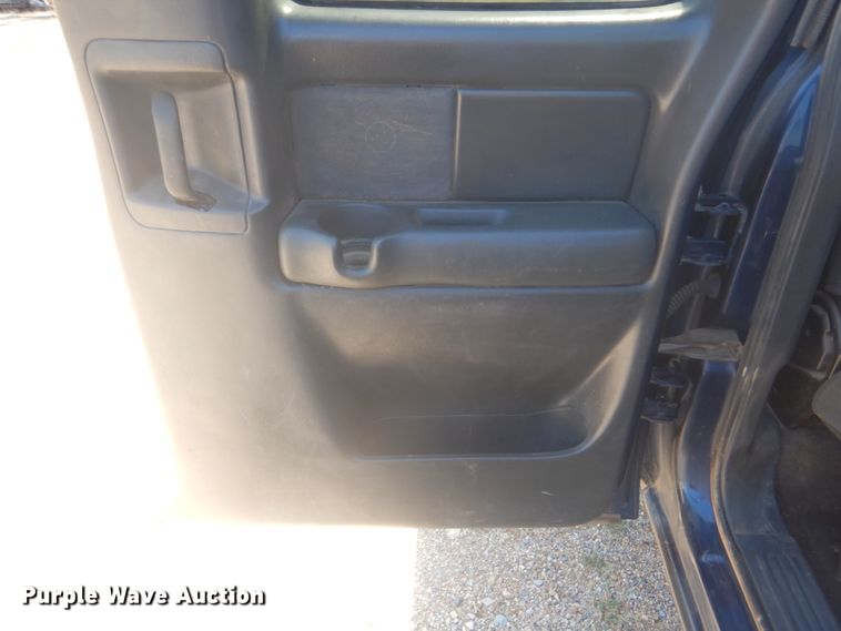 image for item GC9527 2001 Chevrolet Silverado 1500 Ext. Cab pickup truck