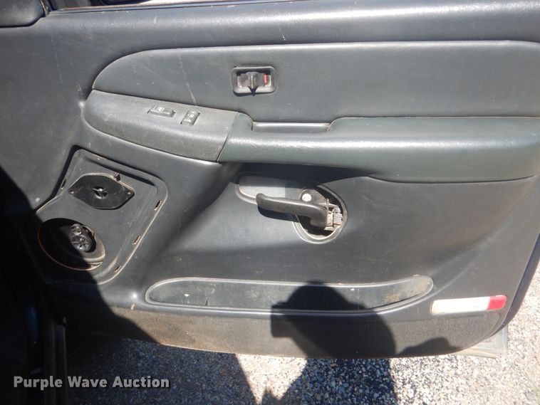 image for item GC9527 2001 Chevrolet Silverado 1500 Ext. Cab pickup truck