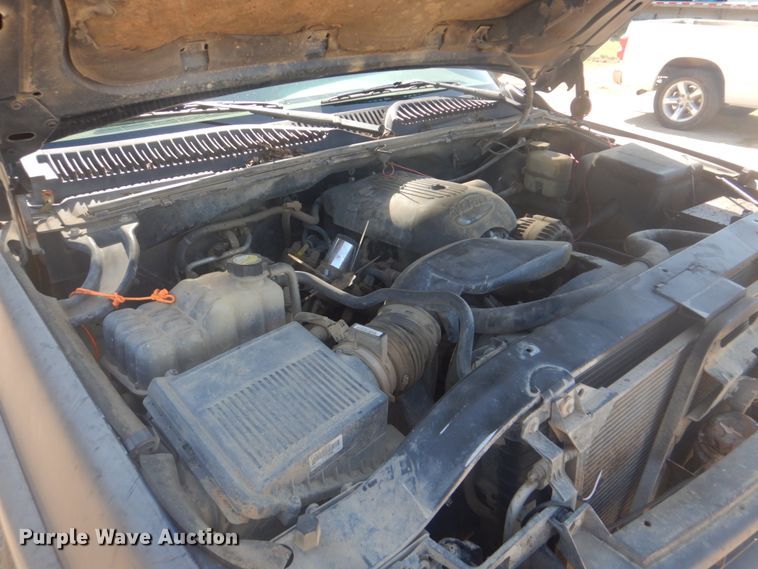 image for item GC9527 2001 Chevrolet Silverado 1500 Ext. Cab pickup truck