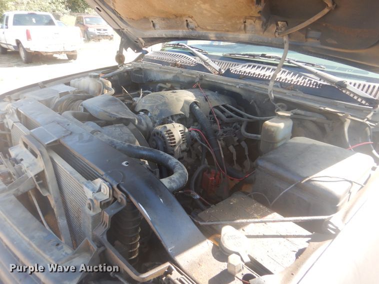 image for item GC9527 2001 Chevrolet Silverado 1500 Ext. Cab pickup truck