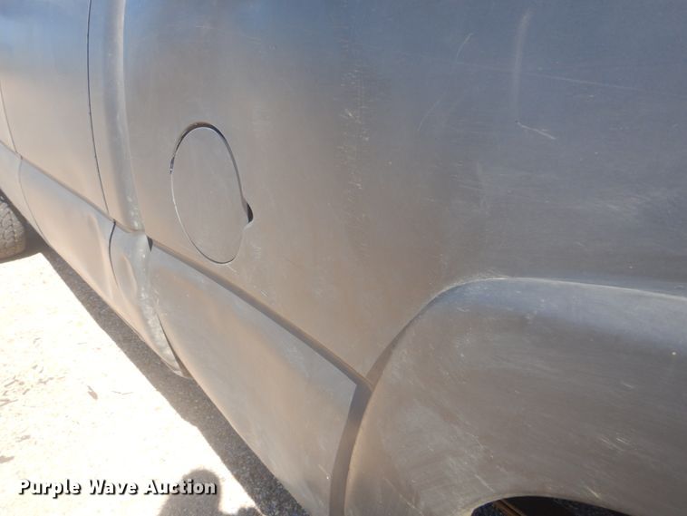 image for item GC9527 2001 Chevrolet Silverado 1500 Ext. Cab pickup truck