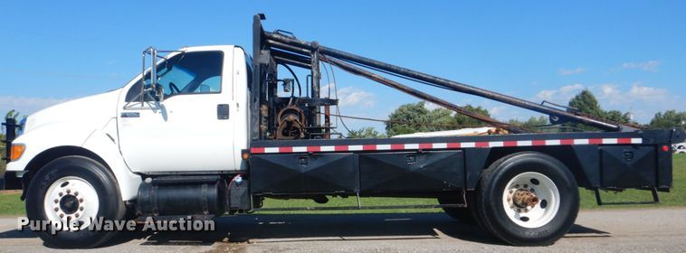 image for item GC9535 2012 Ford F650 Super Duty flatbed truck