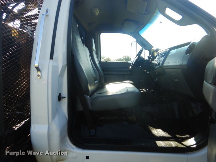 image for item GC9535 2012 Ford F650 Super Duty flatbed truck