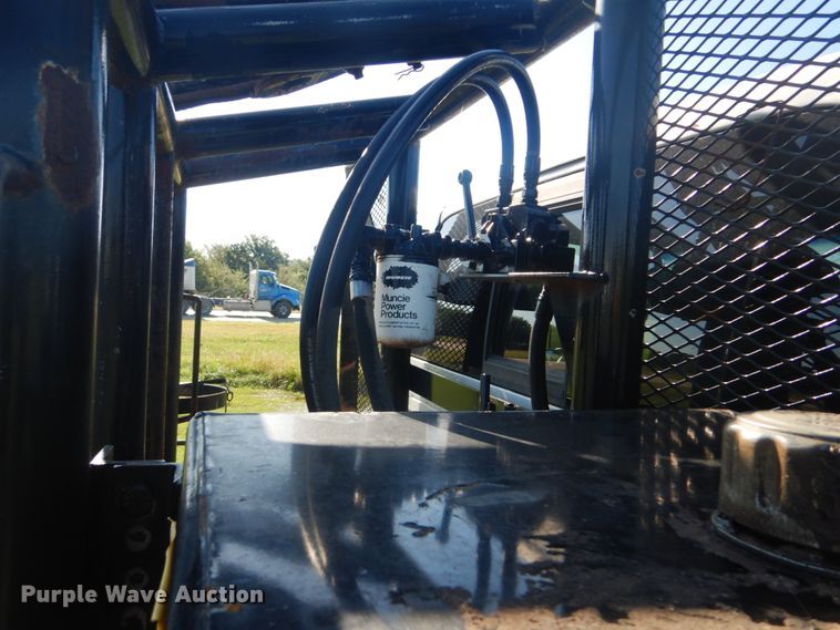 image for item GC9535 2012 Ford F650 Super Duty flatbed truck