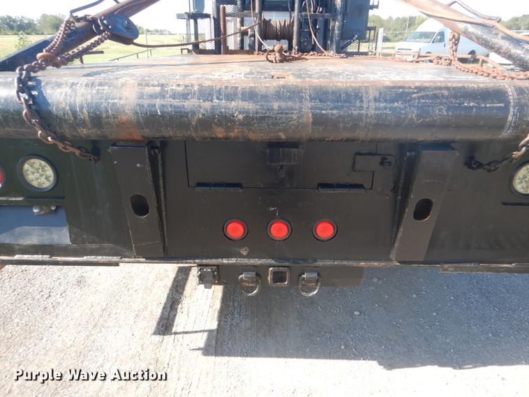 image for item GC9535 2012 Ford F650 Super Duty flatbed truck