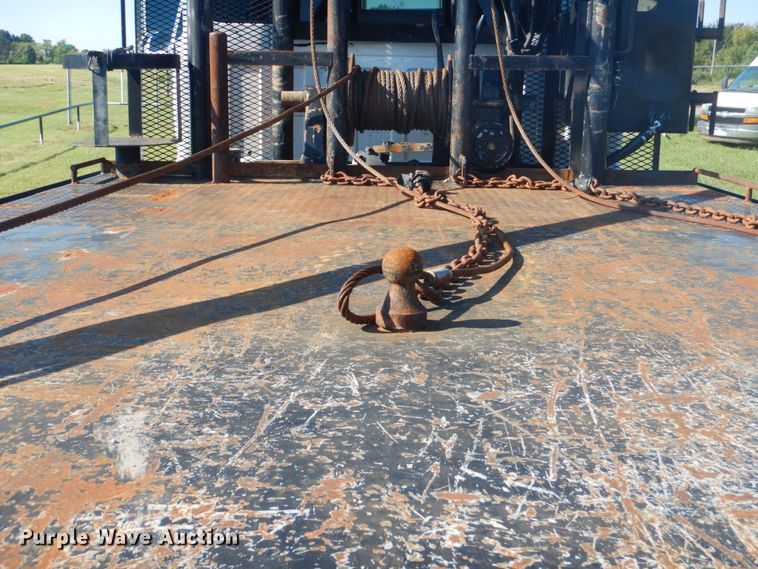 image for item GC9535 2012 Ford F650 Super Duty flatbed truck