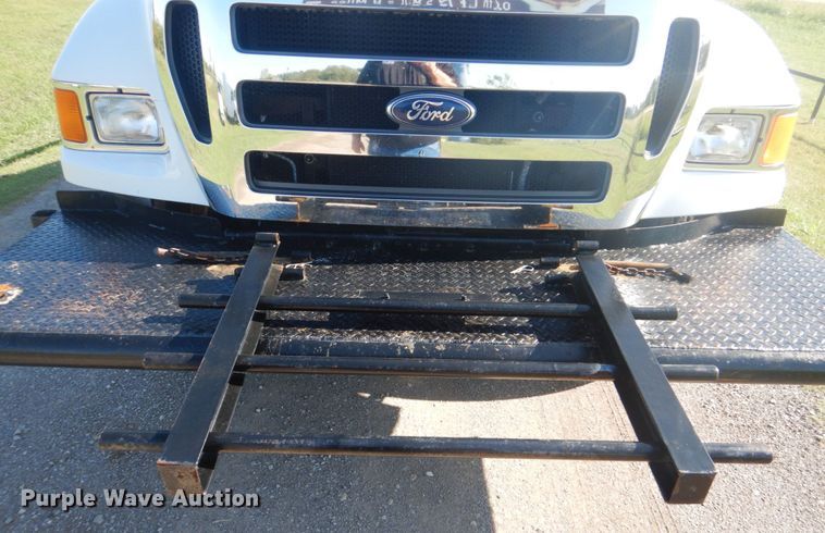 image for item GC9535 2012 Ford F650 Super Duty flatbed truck
