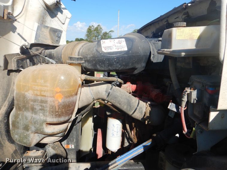 image for item GC9535 2012 Ford F650 Super Duty flatbed truck