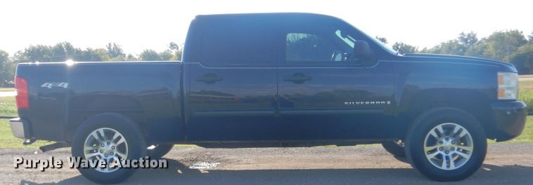 image for item GC9539 2009 Chevrolet Silverado 1500 Crew Cab pickup truck