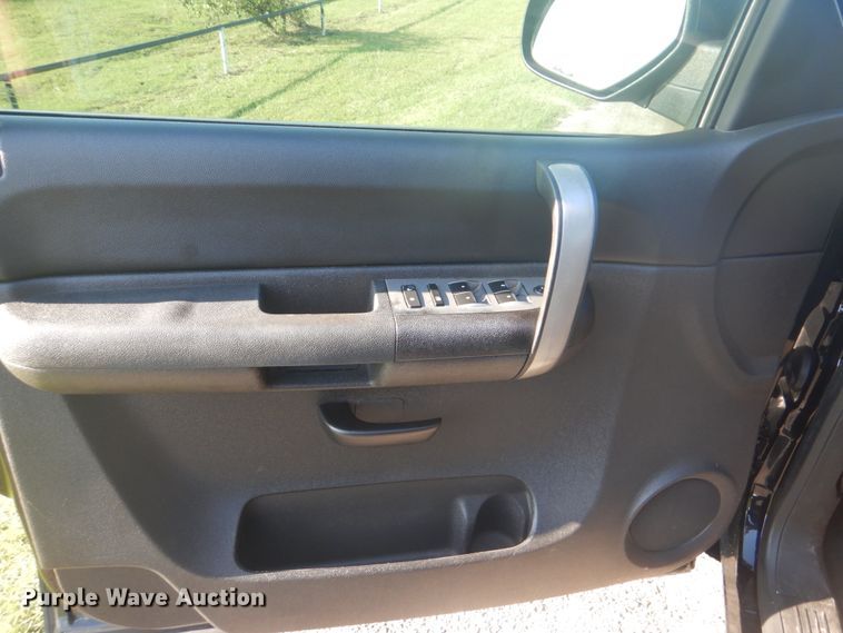 image for item GC9539 2009 Chevrolet Silverado 1500 Crew Cab pickup truck