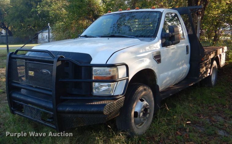 image for item GC9549 2009 Ford F350 Super Duty flatbed pickup truck