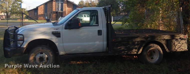 image for item GC9549 2009 Ford F350 Super Duty flatbed pickup truck