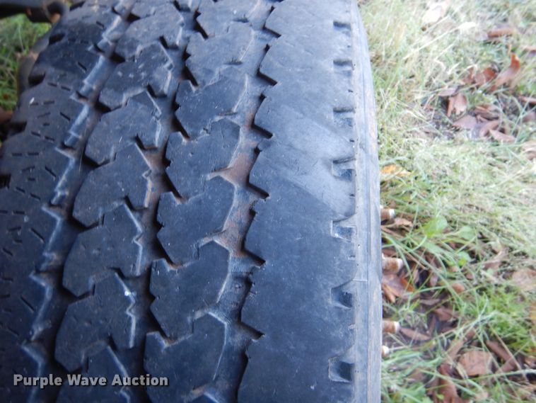 image for item GC9549 2009 Ford F350 Super Duty flatbed pickup truck