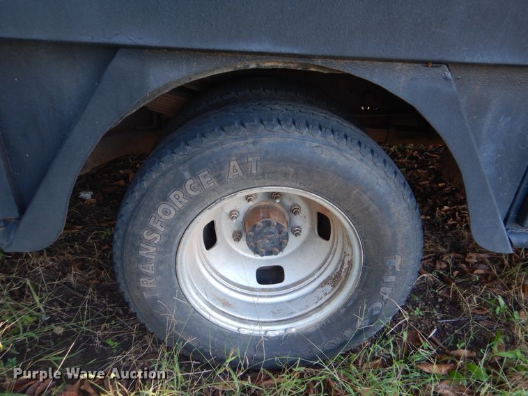 image for item GC9549 2009 Ford F350 Super Duty flatbed pickup truck