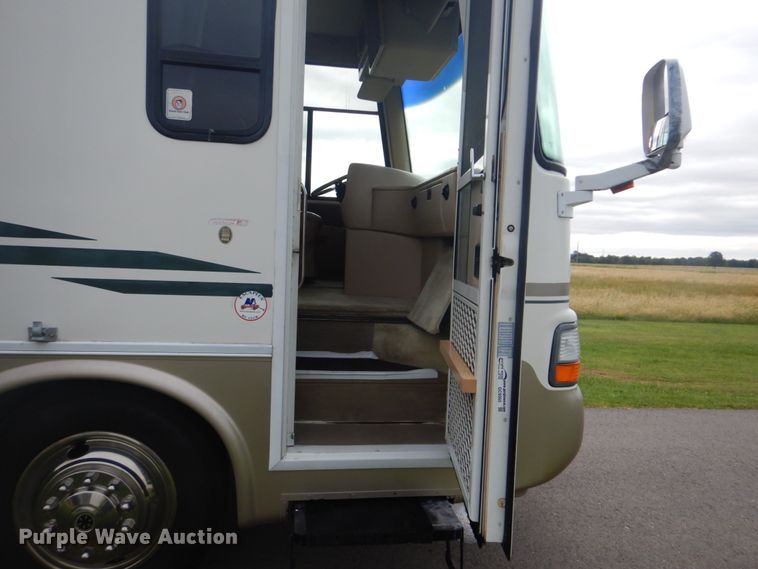 image for item GC9565 2000 Newmar Dutch Star RV