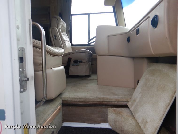 image for item GC9565 2000 Newmar Dutch Star RV