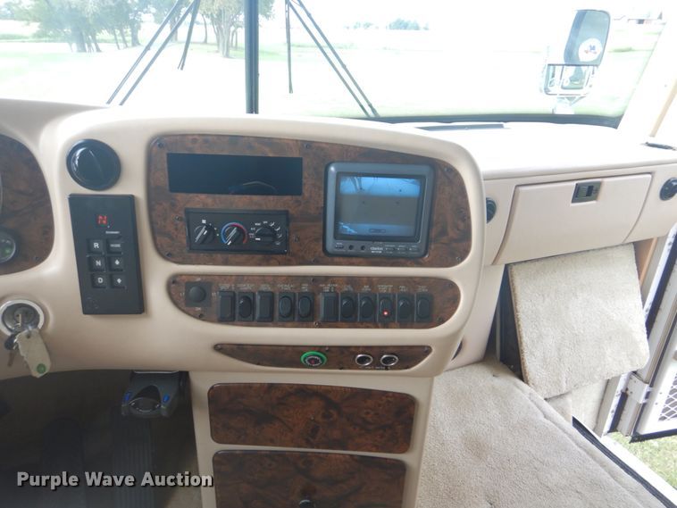 image for item GC9565 2000 Newmar Dutch Star RV