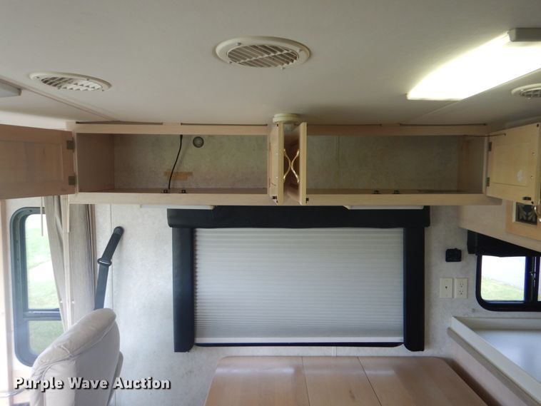 image for item GC9565 2000 Newmar Dutch Star RV