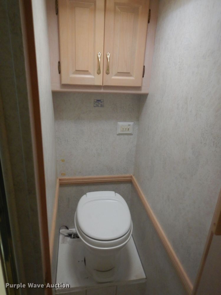 image for item GC9565 2000 Newmar Dutch Star RV