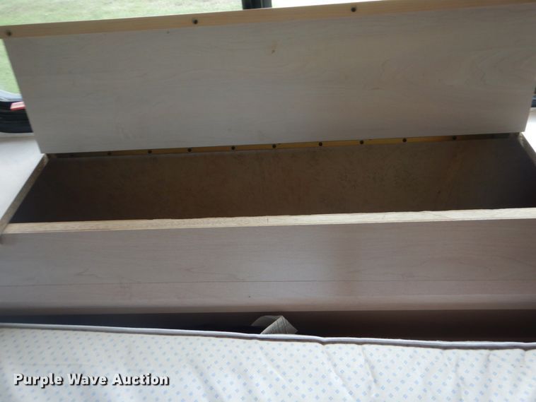 image for item GC9565 2000 Newmar Dutch Star RV