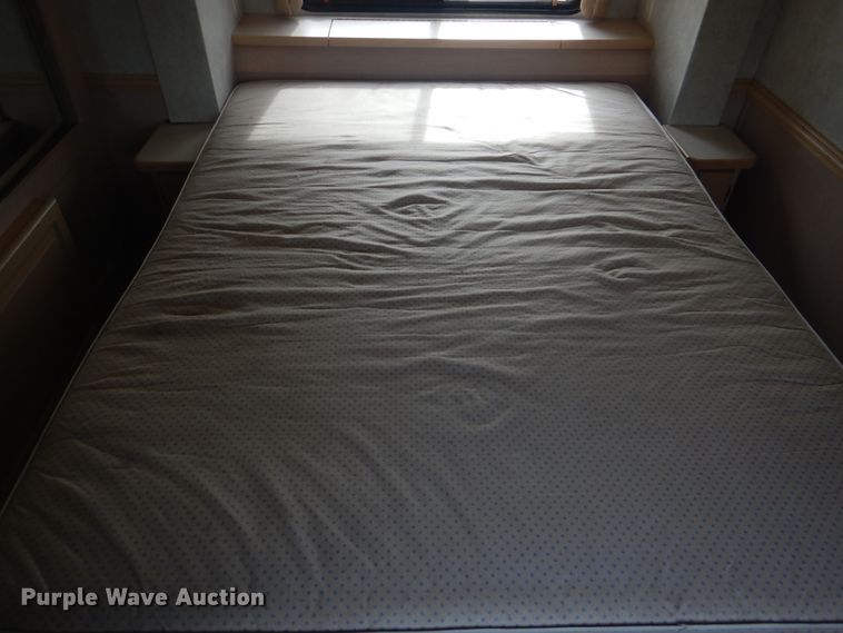 image for item GC9565 2000 Newmar Dutch Star RV