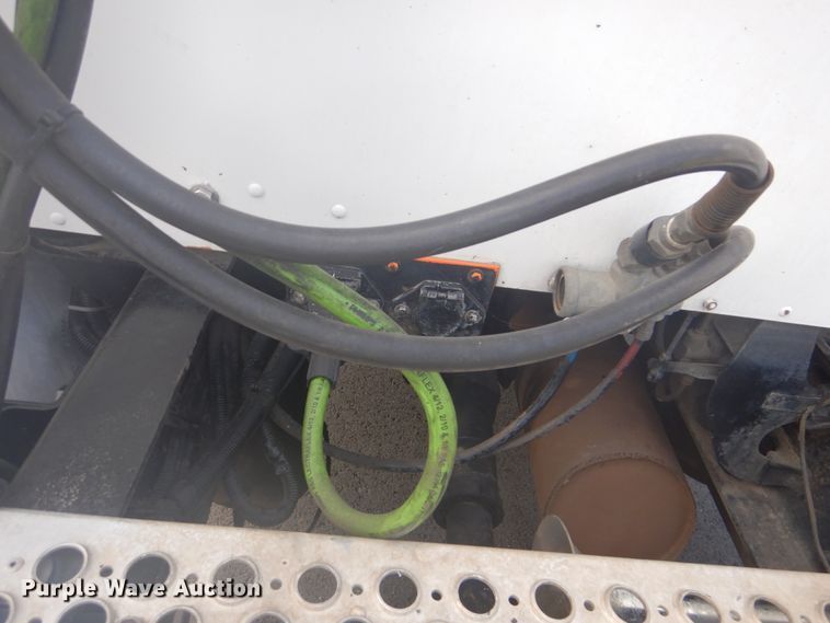 image for item GC9566 2003 Kenworth W900 semi truck