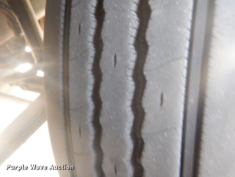 image for item GC9566 2003 Kenworth W900 semi truck