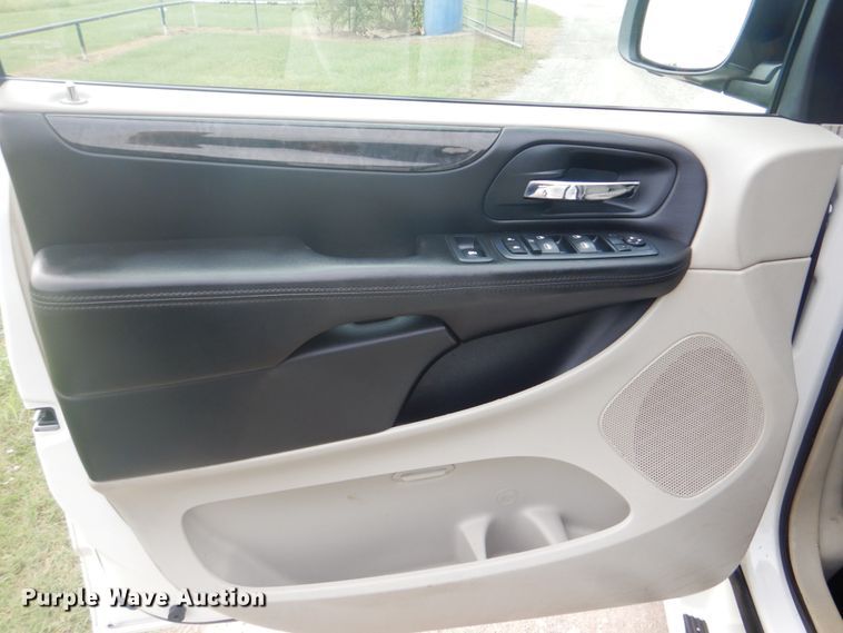 image for item GC9571 2012 Dodge Grand Caravan handicap accessible mini van