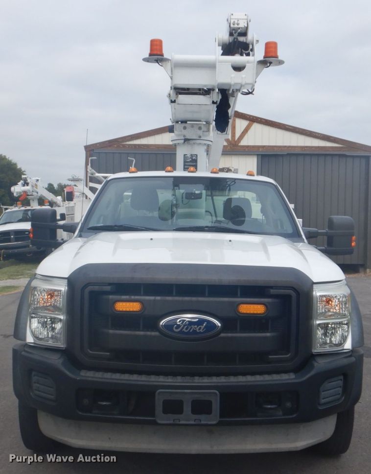 image for item GC9574 2011 Ford F550 Super Duty bucket truck
