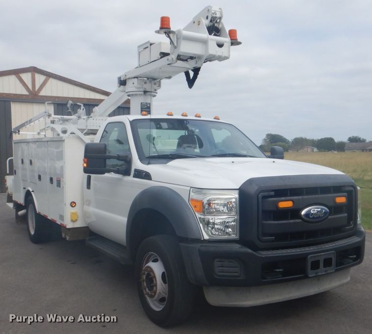 image for item GC9574 2011 Ford F550 Super Duty bucket truck
