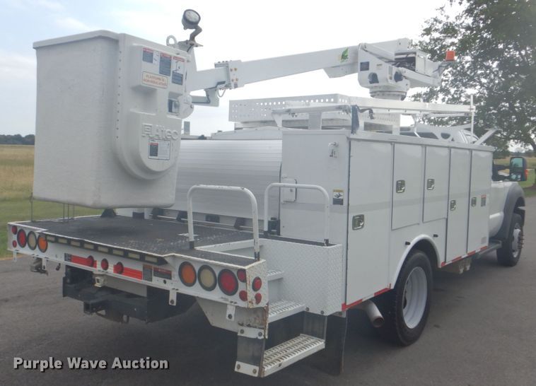 image for item GC9574 2011 Ford F550 Super Duty bucket truck