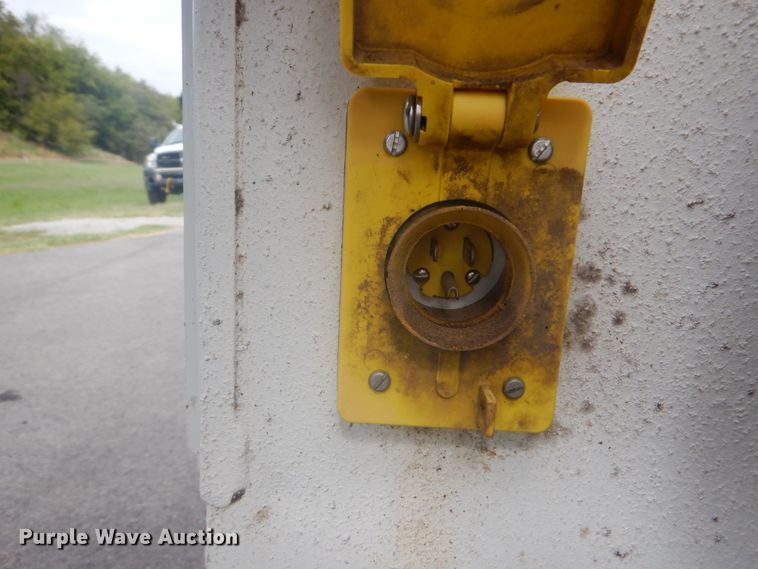 image for item GC9574 2011 Ford F550 Super Duty bucket truck