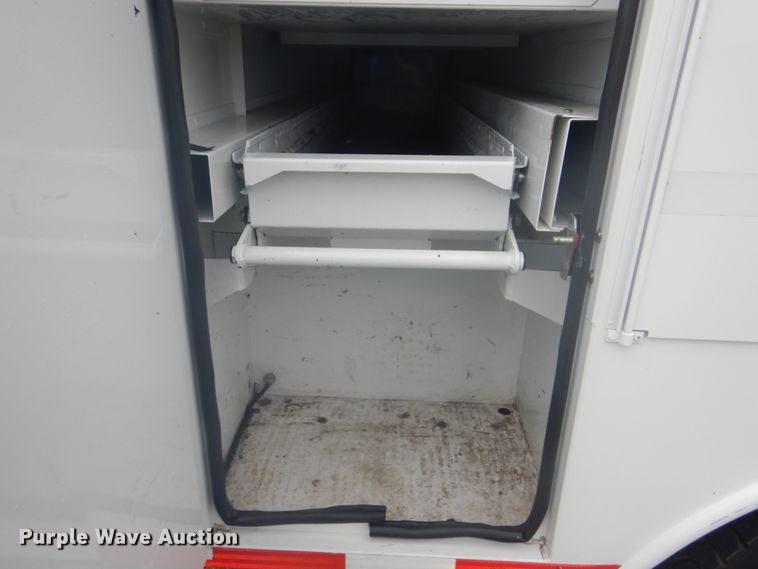 image for item GC9574 2011 Ford F550 Super Duty bucket truck