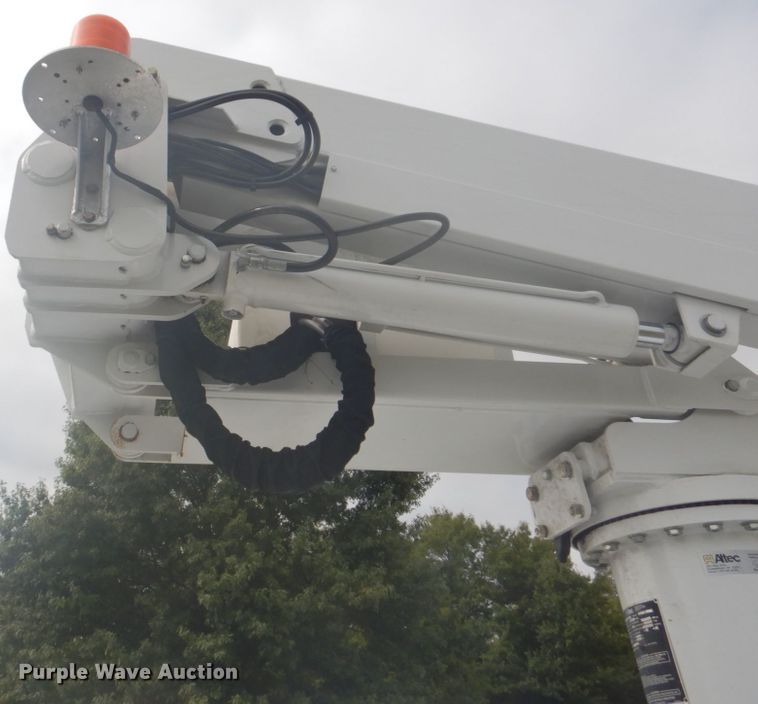 image for item GC9574 2011 Ford F550 Super Duty bucket truck