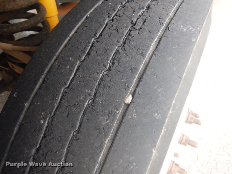 image for item GC9574 2011 Ford F550 Super Duty bucket truck