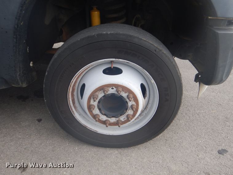 image for item GC9574 2011 Ford F550 Super Duty bucket truck