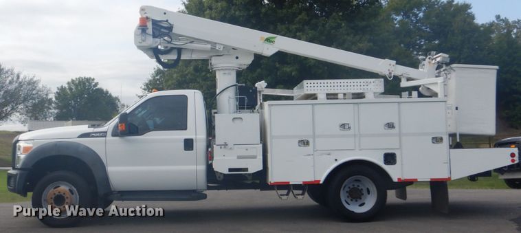 image for item GC9575 2012 Ford F550 Super Duty bucket truck