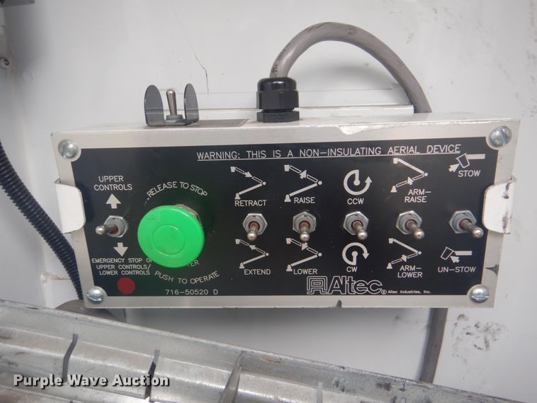 image for item GC9575 2012 Ford F550 Super Duty bucket truck