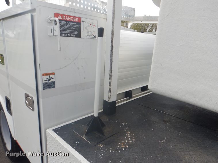 image for item GC9575 2012 Ford F550 Super Duty bucket truck