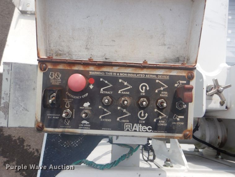 image for item GC9575 2012 Ford F550 Super Duty bucket truck