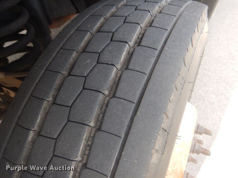 image for item GC9575 2012 Ford F550 Super Duty bucket truck