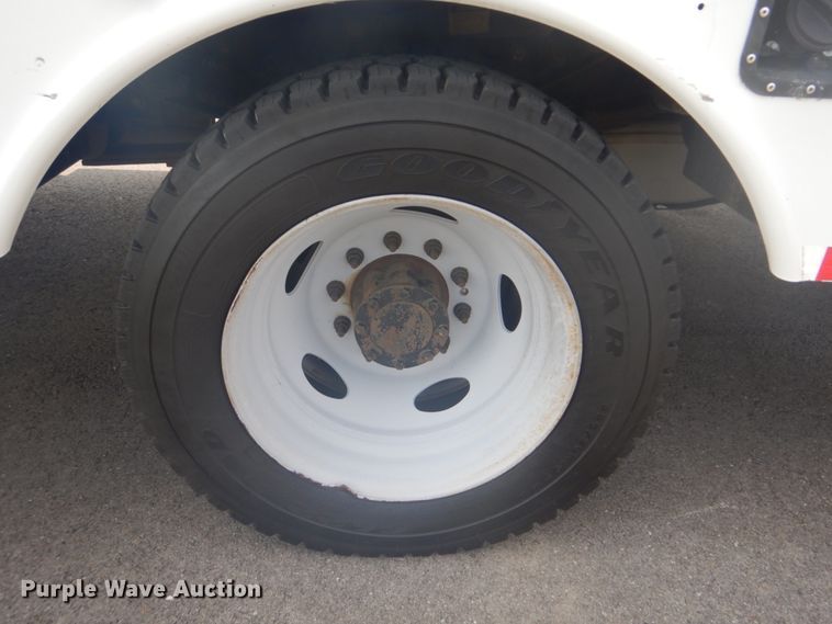 image for item GC9575 2012 Ford F550 Super Duty bucket truck