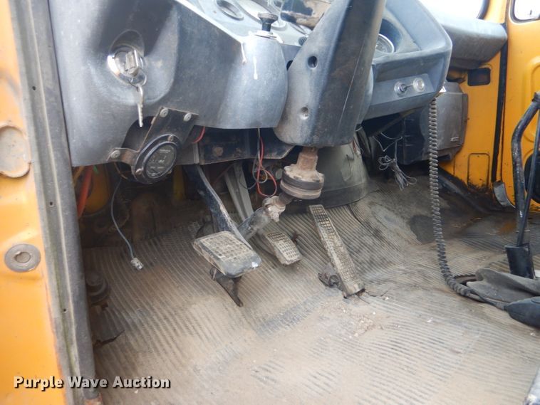 image for item GH9633 1986 Ford 8000 dump truck