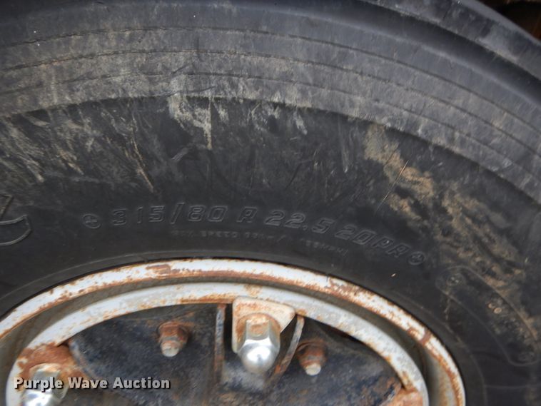 image for item GH9633 1986 Ford 8000 dump truck