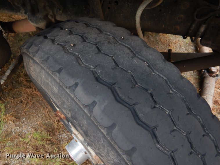 image for item GH9633 1986 Ford 8000 dump truck