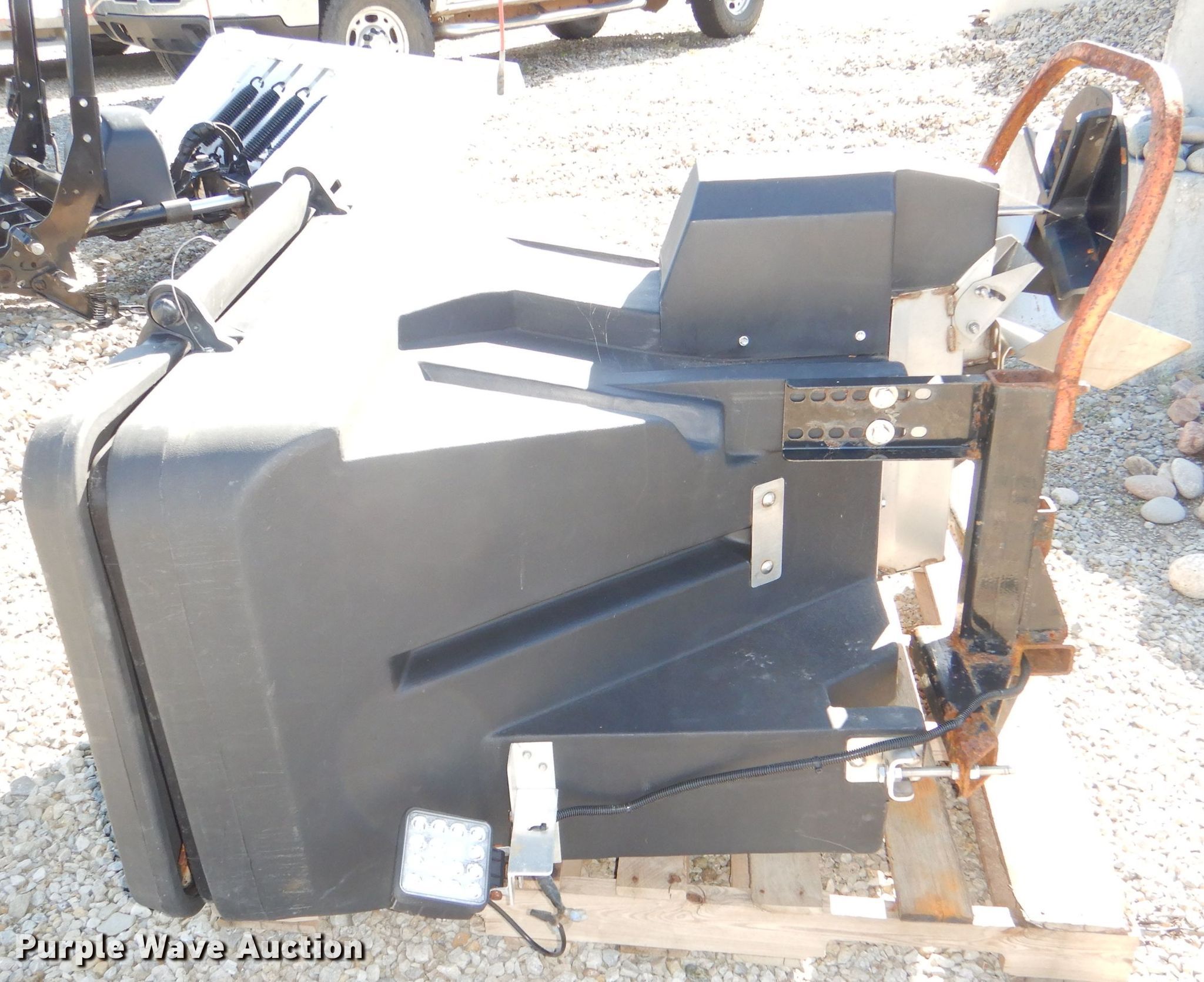 Salt Dogg TGS07 spreader in Hiawatha, KS Item FF9647 sold Purple Wave