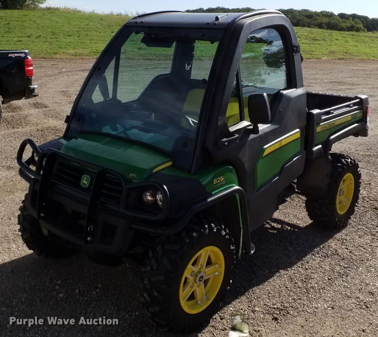 image for item DA8328 2016 John Deere Gator 825i utility vehicle