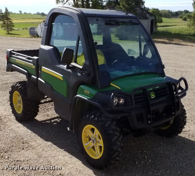 image for item DA8328 2016 John Deere Gator 825i utility vehicle