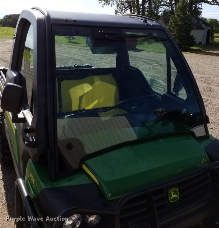 image for item DA8328 2016 John Deere Gator 825i utility vehicle