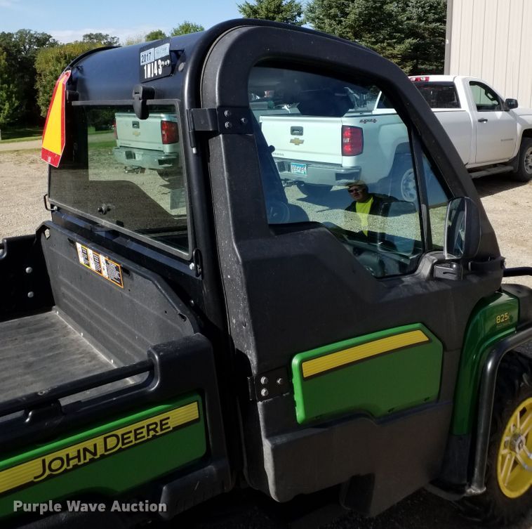 image for item DA8328 2016 John Deere Gator 825i utility vehicle